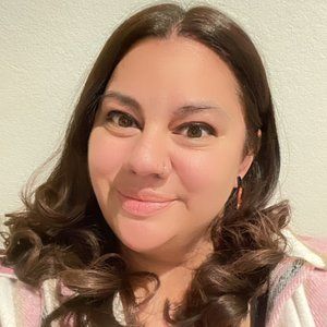 Meet your Posher, Nita